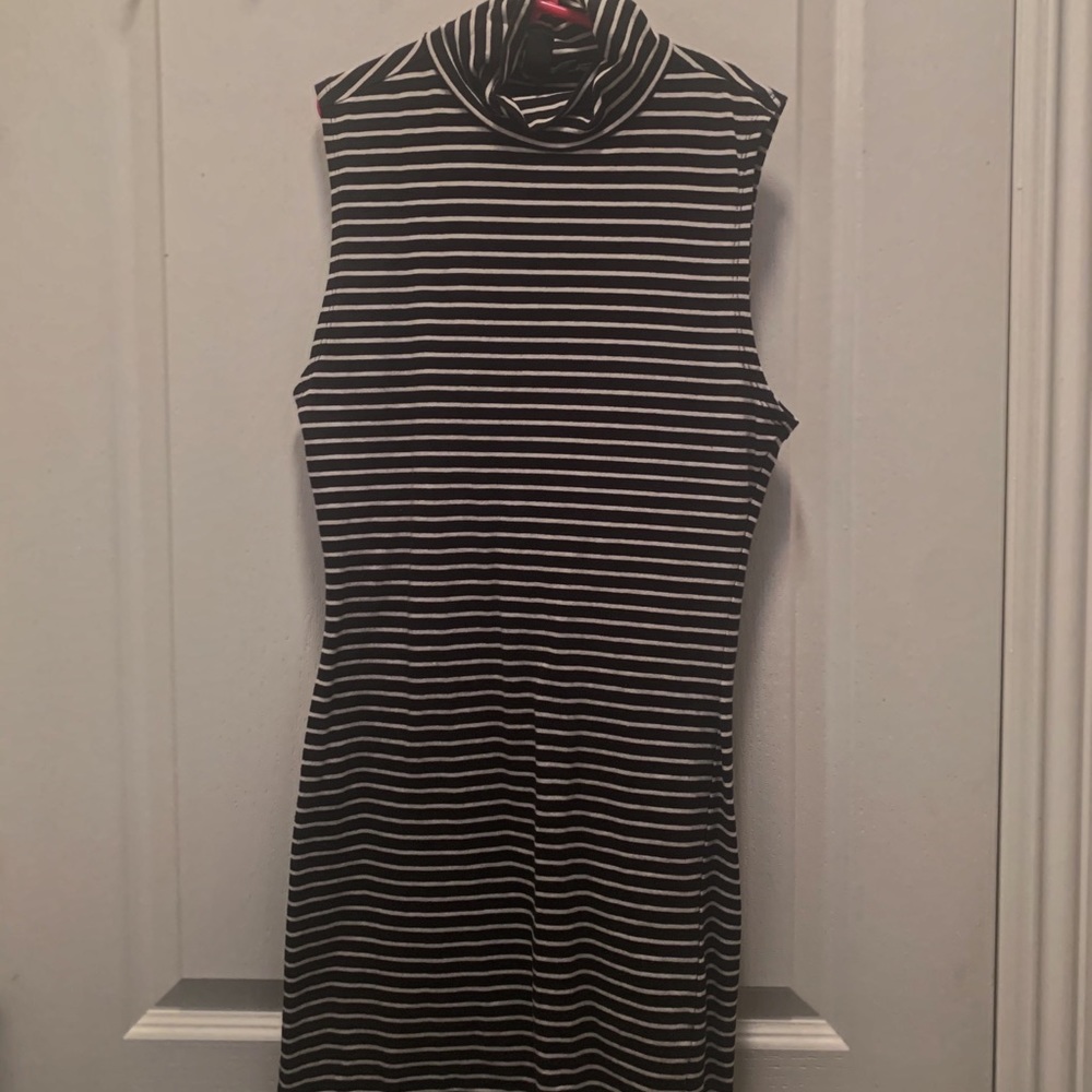 Forever 21 Fitted Striped Dress